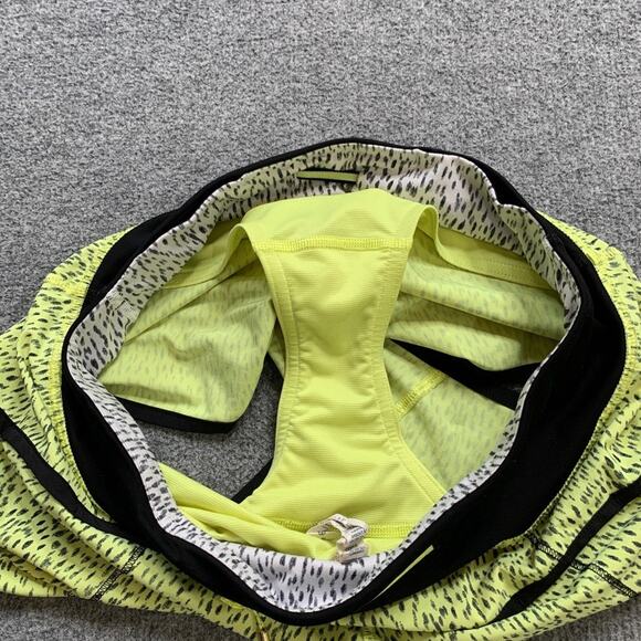 Lululemon Shorts Womens 4 Summer Pear Black Run Speed Printed Brief Lined Active - Picture 6 of 11